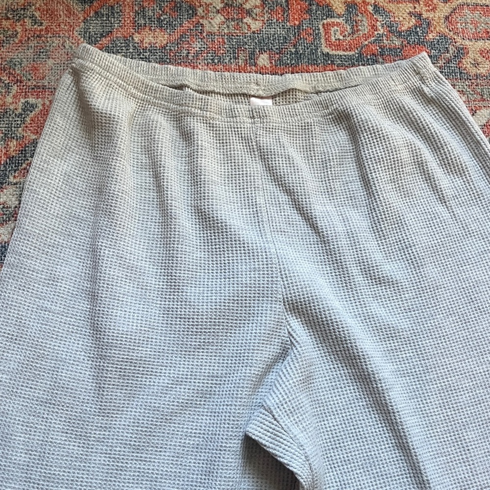 Victoria's Secret Pajamas Matching Set Waffle Knit Button Top/Jogger Lounge Set - Picture 8 of 9